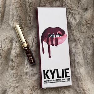 Kylie lip kit- SPICE
